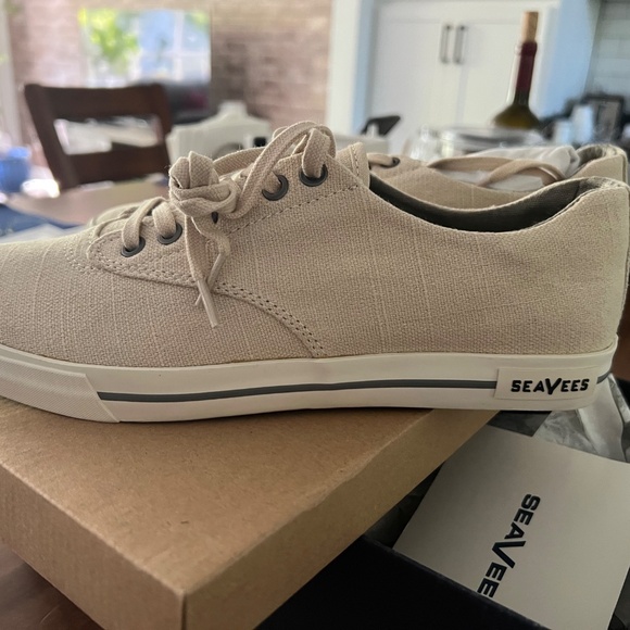 NWT SeaVees Men’s Hermosa Sneakers - Picture 2 of 6